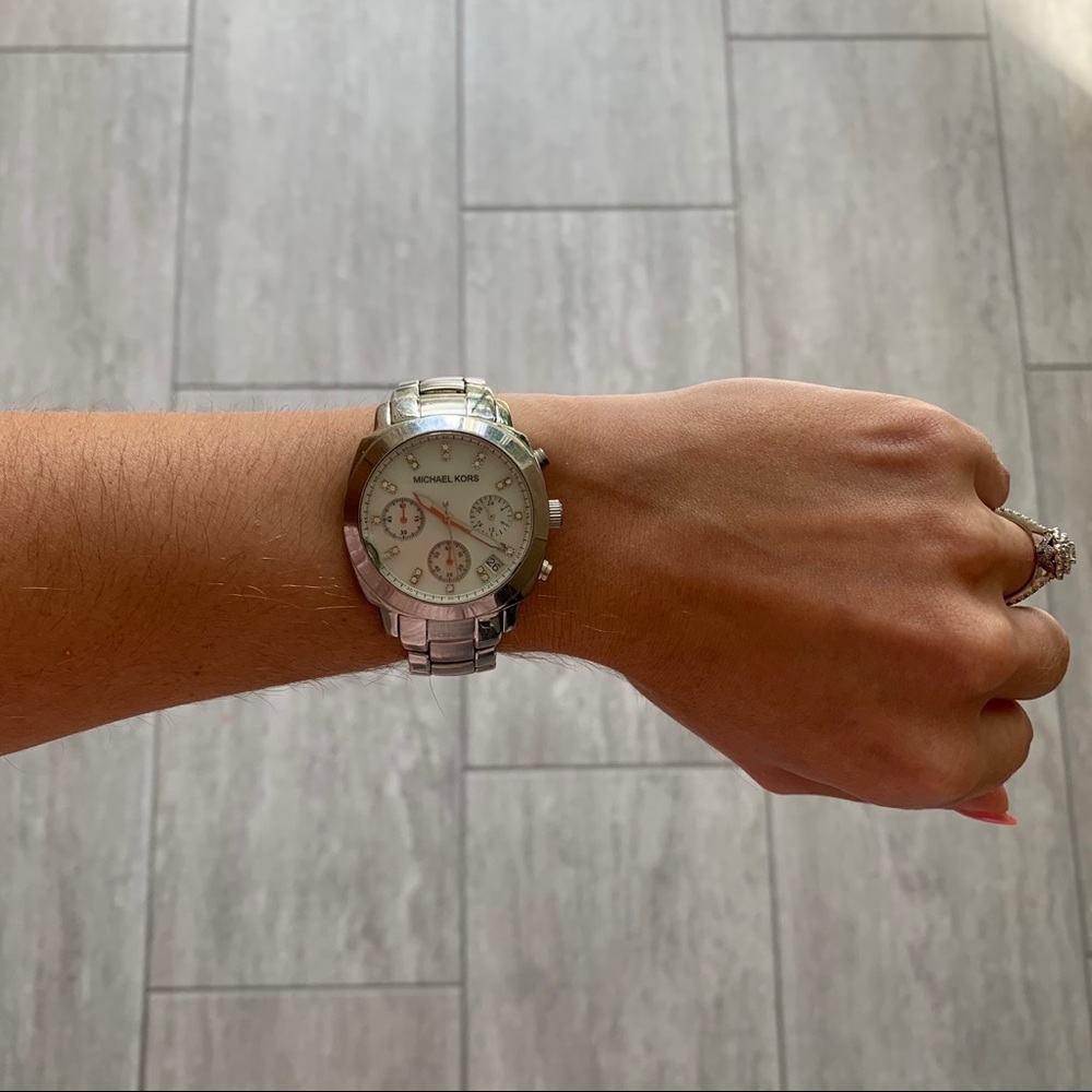 Women's Michael Kors MK5092 Watch - Picture 8 of 10